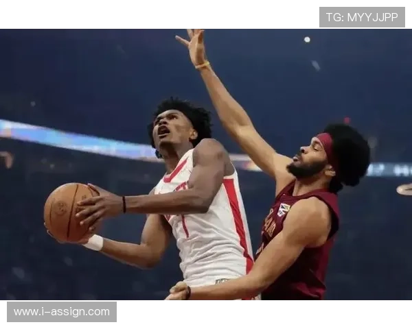 申京挡拆拉开空间提升内线得分效率明显优于同位置对手